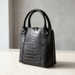 کیف دستی زنانه چرم طبیعی (طرح کروکو - رنگ مشکی)
